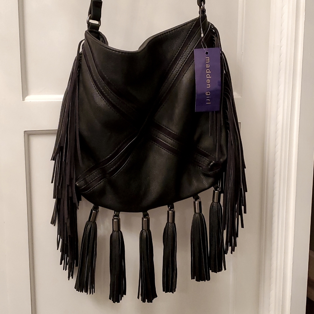 NEW- Madden Girl Boho Style Crossbody (Black)